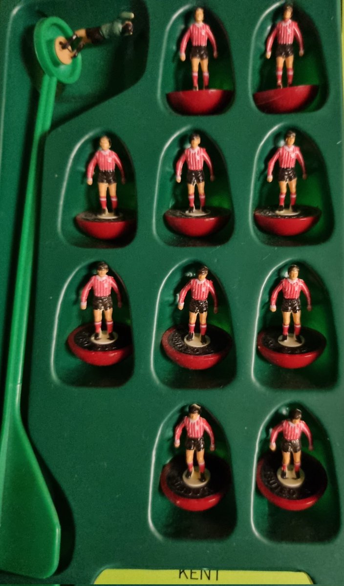 obafemireene's tweet photo. Which reference number 9s this team? Which team is it supposed to be? @SubbuteoCollect any idea? https://t.co/EhkhQvMJj4