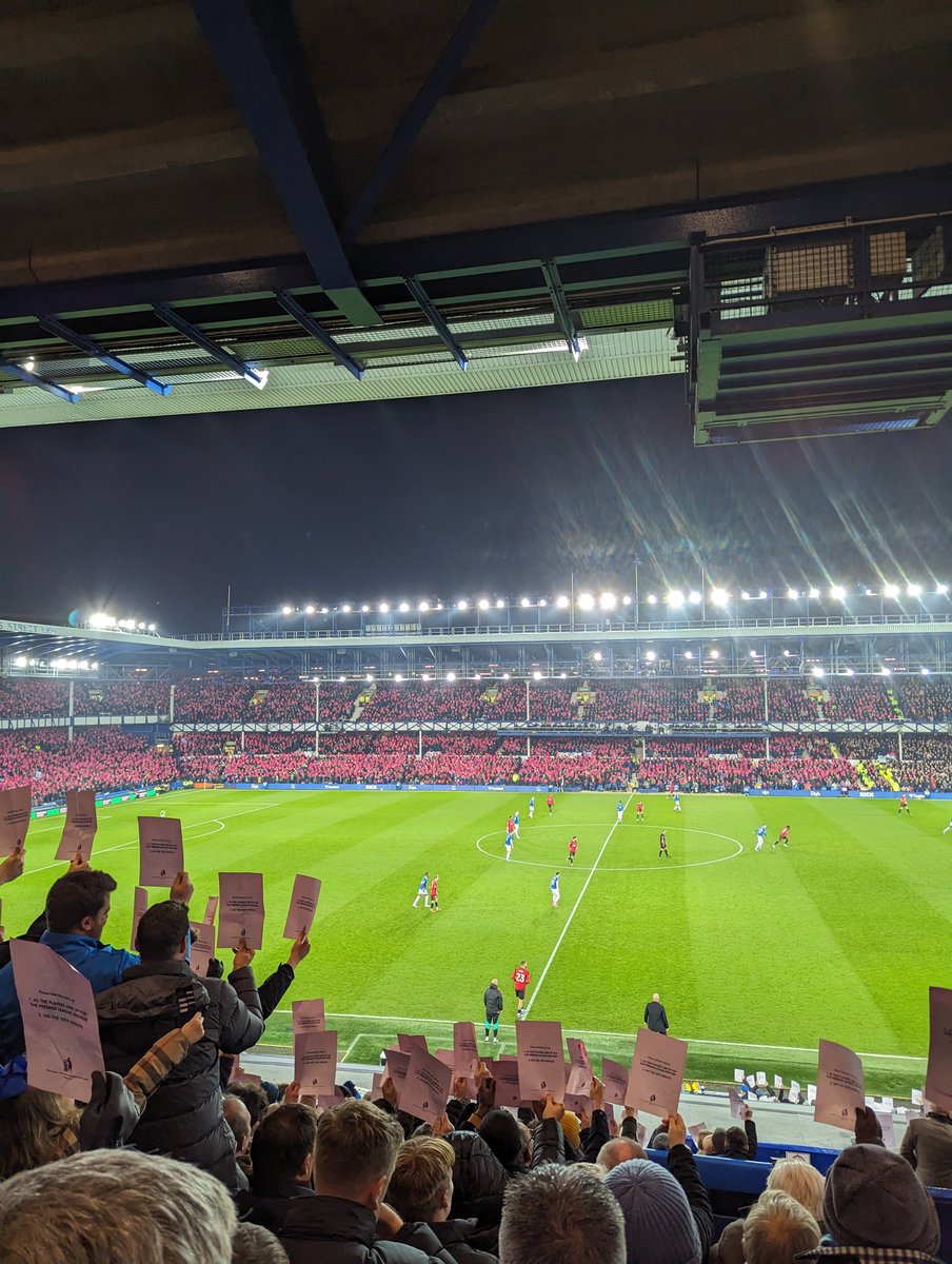 Ankaman616's tweet photo. "Premier League, corrupt as f***" is the chant from Everton fans on the 10th minute. https://t.co/PUK7ZwJsin