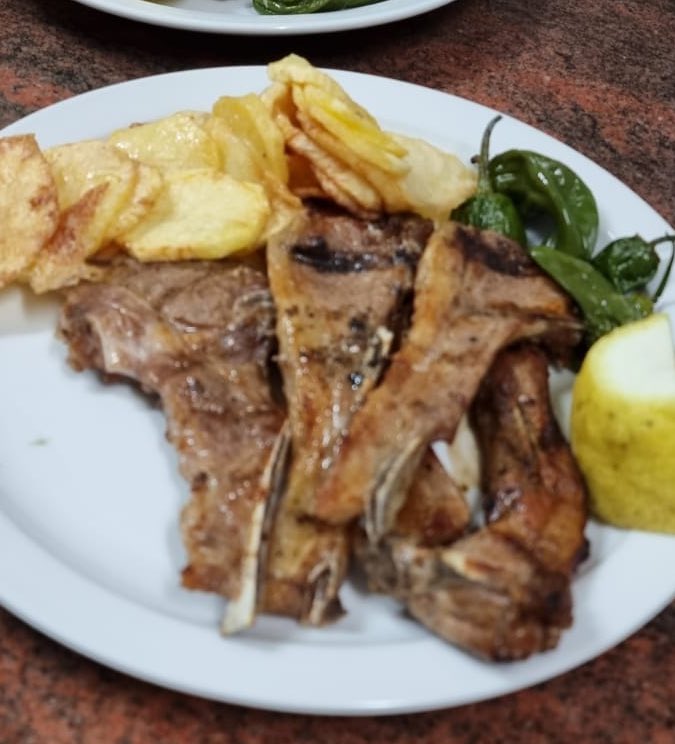 enunlugardelah1's tweet photo. 🍋 🍽️ #SORTEO 🍽️ de una comida o cena para x2 personas👫por cortesía de Restaurante Las Cumbres de Cabezo de Torres.

Un clásico con las mejores vistas😍de #Murcia donde se come de cine👌🏻y te tratan de lujo.

Para participar:
   🥬 RT 🔄
   🍅 Síguenos
   🍊 Sigue a @Rlascumbres https://t.co/ZcODEmk74e