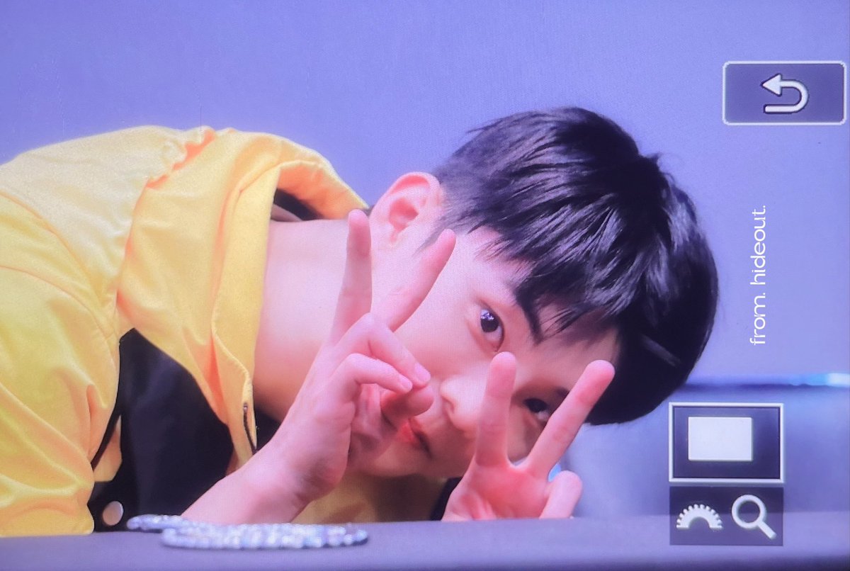hideout_tbzq's tweet photo. 231126 아긔👶🏻 #더보이즈 #THEBOYZ #큐 #지창민 https://t.co/qtCj7hRWz4