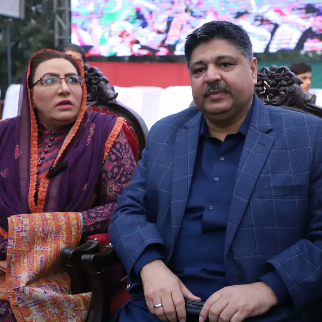 ShoaibSiddiqui_'s tweet photo. کامونکی کی پکار
استحکام پاکستان 🇵🇰

مرکزی سیکرٹری اطلاعات(استحکامِ پاکستان پارٹی) ڈاکٹر فردوس عاشق اعوان صاحبہ کےہمراہ ورکرز کنونشن کامونکی جلسہ کے  سٹیج پر موجود ۔ 

#IPPInKamoki https://t.co/MxsLBsFV83