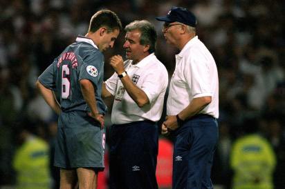 EnglidsAway's tweet photo. Rest in peace Terry Venables 🕯️ 

A proper football man 🏴󠁧󠁢󠁥󠁮󠁧󠁿 https://t.co/31SCpDELVY