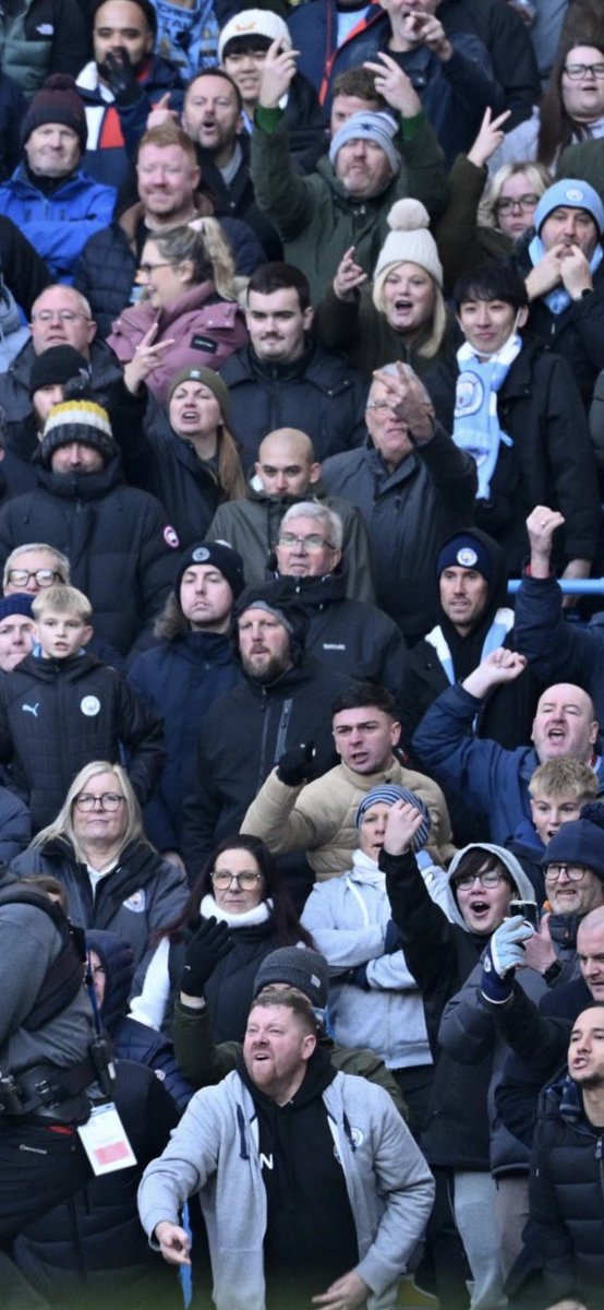 Bizzle MCFC tweet media