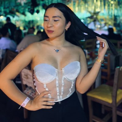 roxandravillama's tweet photo. #NuevaFotoDePerfil https://t.co/Dm5ydf0lyl