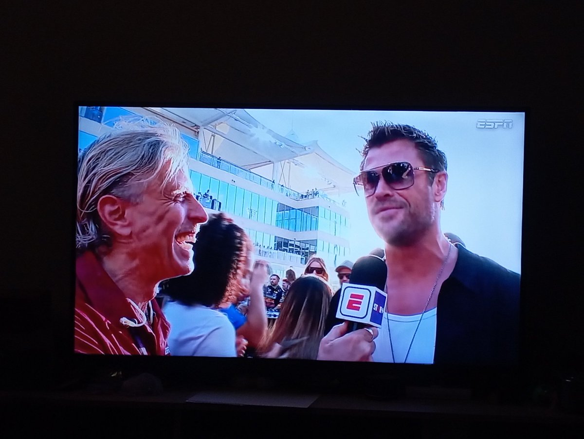 Viendo La Carrera #AbuDhabiGP #F1 desde #ElSalvador #FORZAFERRARI