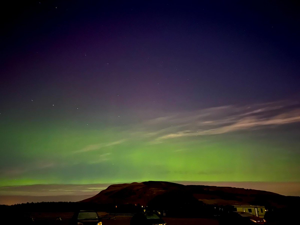😍 Some of our lucky members last night
got to experience some stunning views of the Aurora
Borealis! Beautiful clear skies allowed for this beautiful
spectacle from our airfield 😁