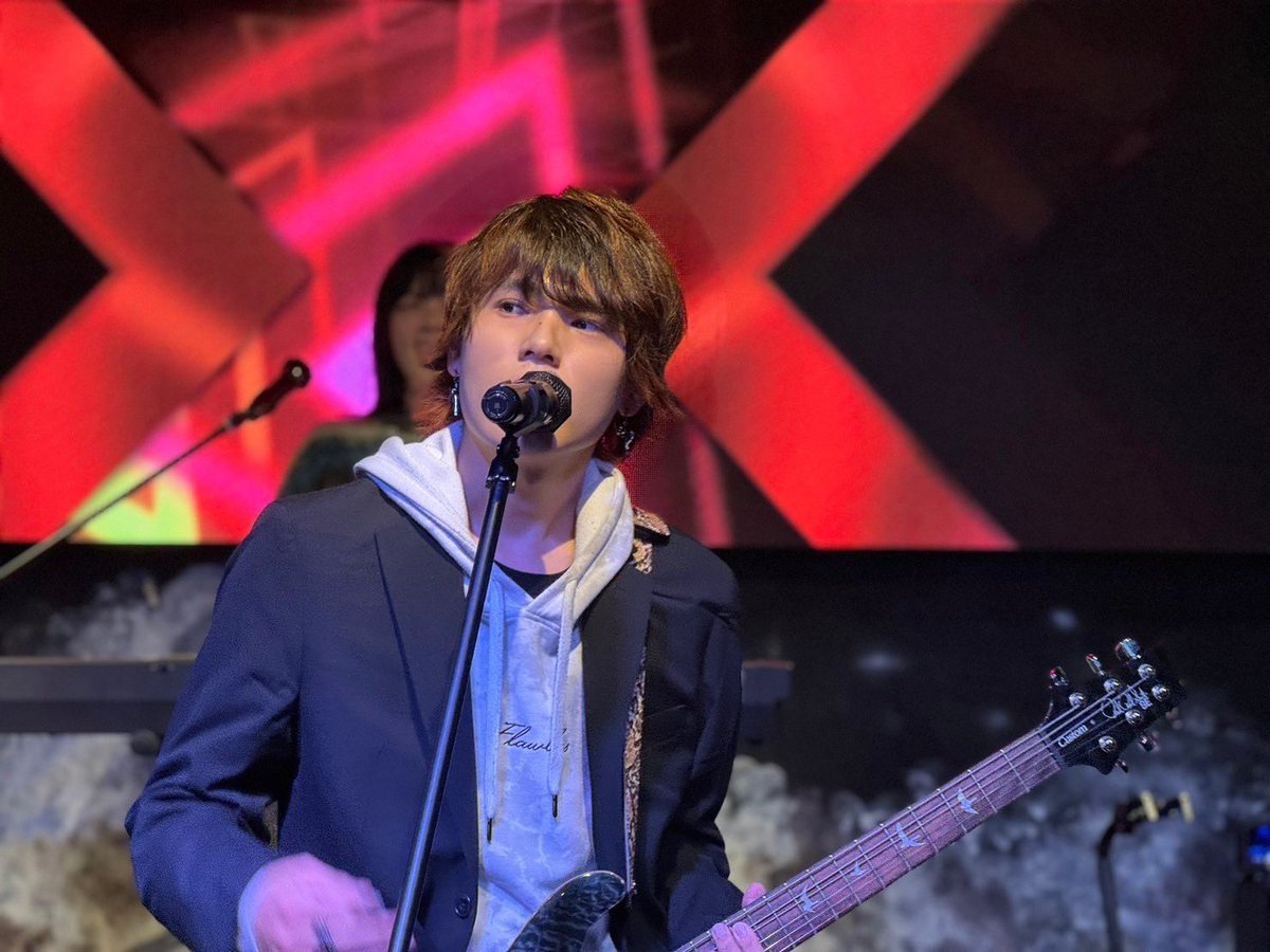 Takarame_Knite's tweet photo. ライブ写真放出その2

#No_affinity 
#バンド 
#ライブ 
#大トリ https://t.co/RxpR4XFEXW