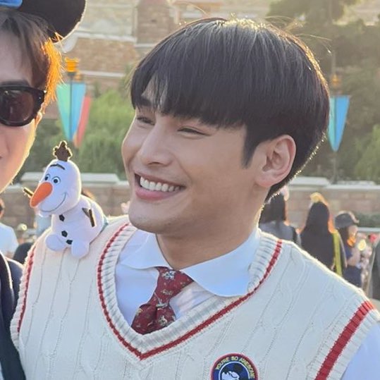 his inner child is happy 🥹💗