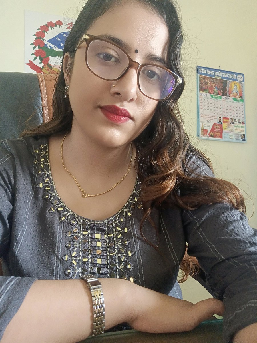 DeepaDahal15's tweet photo. आफैले आफैलाई त खुशी पार्न त सकिएको छैन अरु ले मन दुखायो भनेर के गुनासो गर्नु😔 https://t.co/aYvWSBLsXY