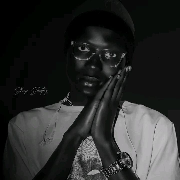 StyzKay's tweet photo. #NewProfilePic
#styz
Follow up cause new big music on the way 🤗 https://t.co/k9t6oOT4jf