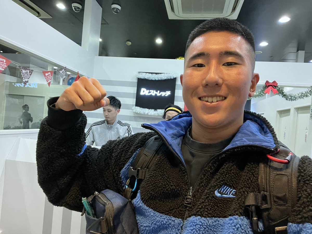 本日もお疲れ様でした‼️
🔥南大沢の日常🔥
11月ラストの日曜日❗️
寒い中来てくださるお客様に感謝をして11月ラストまで南大沢店一同頑張っていきます🔥
明日からも頑張っていきます💪
#d1wgp3
#感謝
#感動
#ドクターストレッチ
#南大沢
#毎日投稿
#D1隊長
#日本一