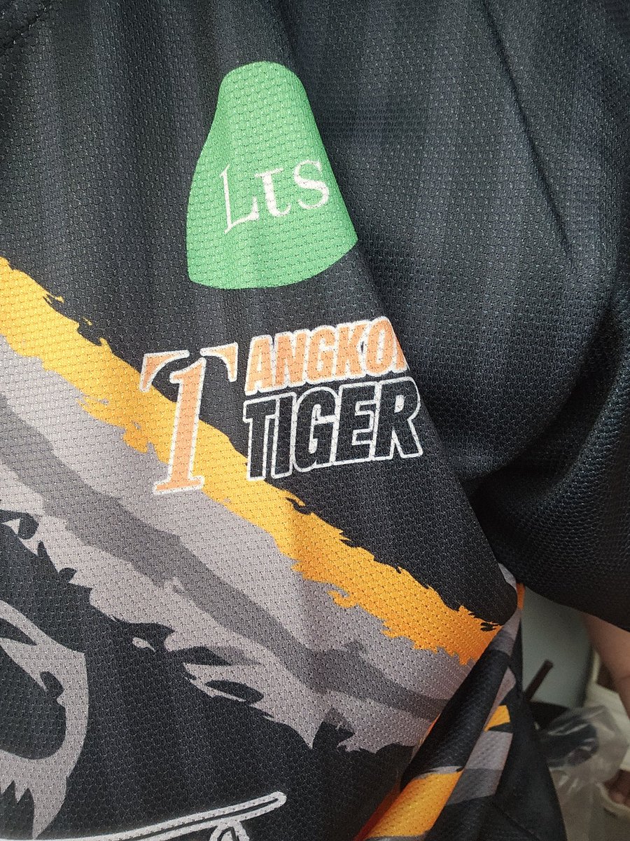 Got selected for the half-time challenge and only gone and won one of their shirts