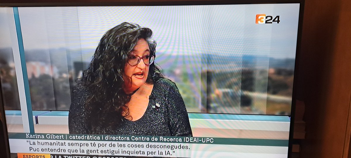Setmana intensa de molta activitat divulgativa que culmina a <a href="/Mes_324/">Més 324 - TV3</a>
<a href="/som3cat/">3Cat</a> 
Reflexionant sobre #InteligenciaArtificial amb <a href="/AnnaGarni/">Anna Garnatxe</a> 
Gràcies per aquesta entrevista
#AIethics <a href="/IdeaiUpc/">IDEAI-UPC Research Center</a> <a href="/la_UPC/">Universitat Politècnica de Catalunya (UPC)</a> <a href="/COEINF/">COEINF</a> 

ccma.cat/3cat/karina-gi…