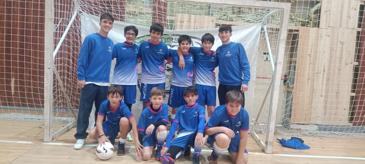 DeportesMarsa's tweet photo. Estrenamos sudaderas...
Una nueva jornada en la que todos nuestros equipos han competido correctamente equipados.
¡¡Hala Maristas!!
@MSalCha https://t.co/8AQnBoIySq
