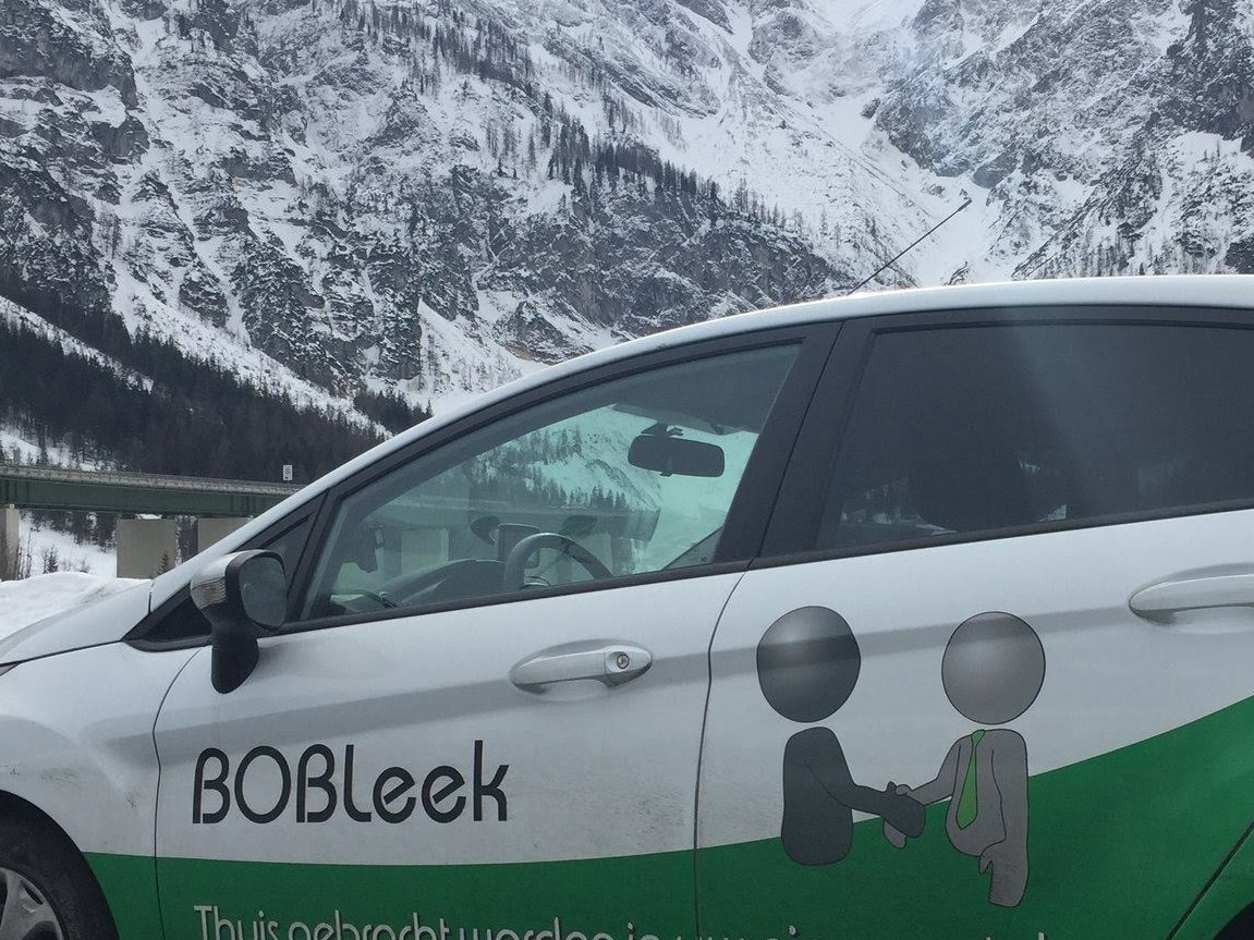 bob_leek's tweet photo. Het vervoer van #documenten moet veilig, op tijd en correct gebeuren. Wij rijden voor diverse opdrachtgevers op de meest uiteenlopende routes door heel Europa. 
U bent er bij ons van verzekerd dat uw documenten met de grootst mogelijke zorg wordt behandeld. #BOBLeek https://t.co/ZCfZBoupiY