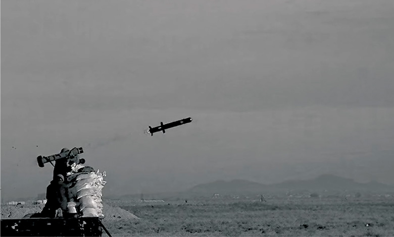 KARAOK Tanksavar Füzesi sessizliğini iddialı şekilde bozdu!

— Roketsan, KARAOK Omuzdan Atılan Tanksavar Füzesi'nin atış görüntülerini paylaştı. Atış testleri sırasında KARAOK, farklı hedefleri farklı atış modlarında vurmayı başardı.

— Roketsan’ın en kısa menzilli tanksavar