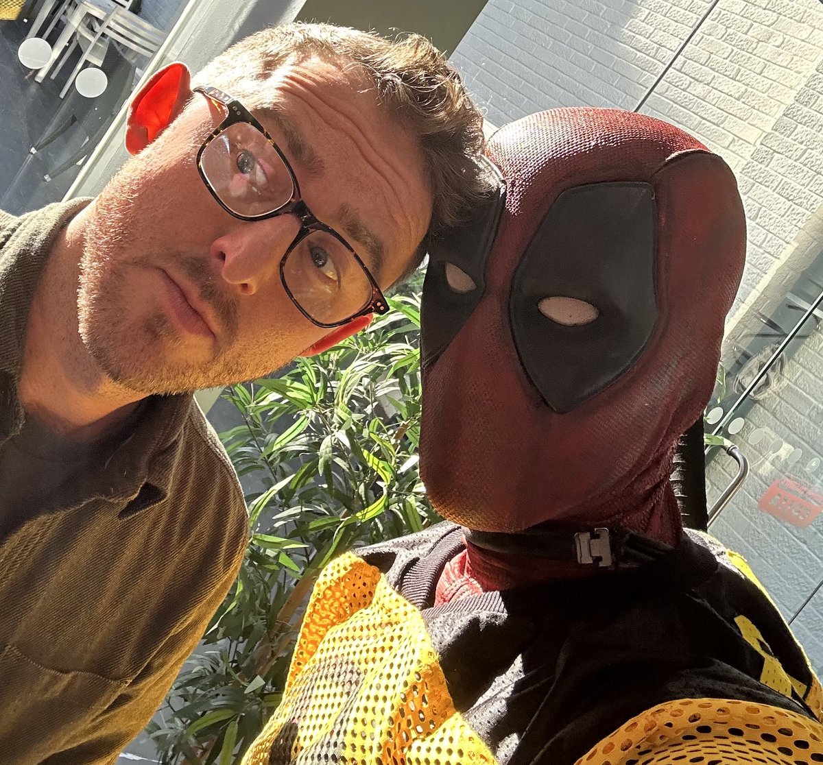 Was <a href="/AliPlumb/">Ali Plumb</a> ‘s hype man/warm up at Pinewood Studios yesterday. Had a lovely chat about the #empirepodcast as well. Bangley Bang.