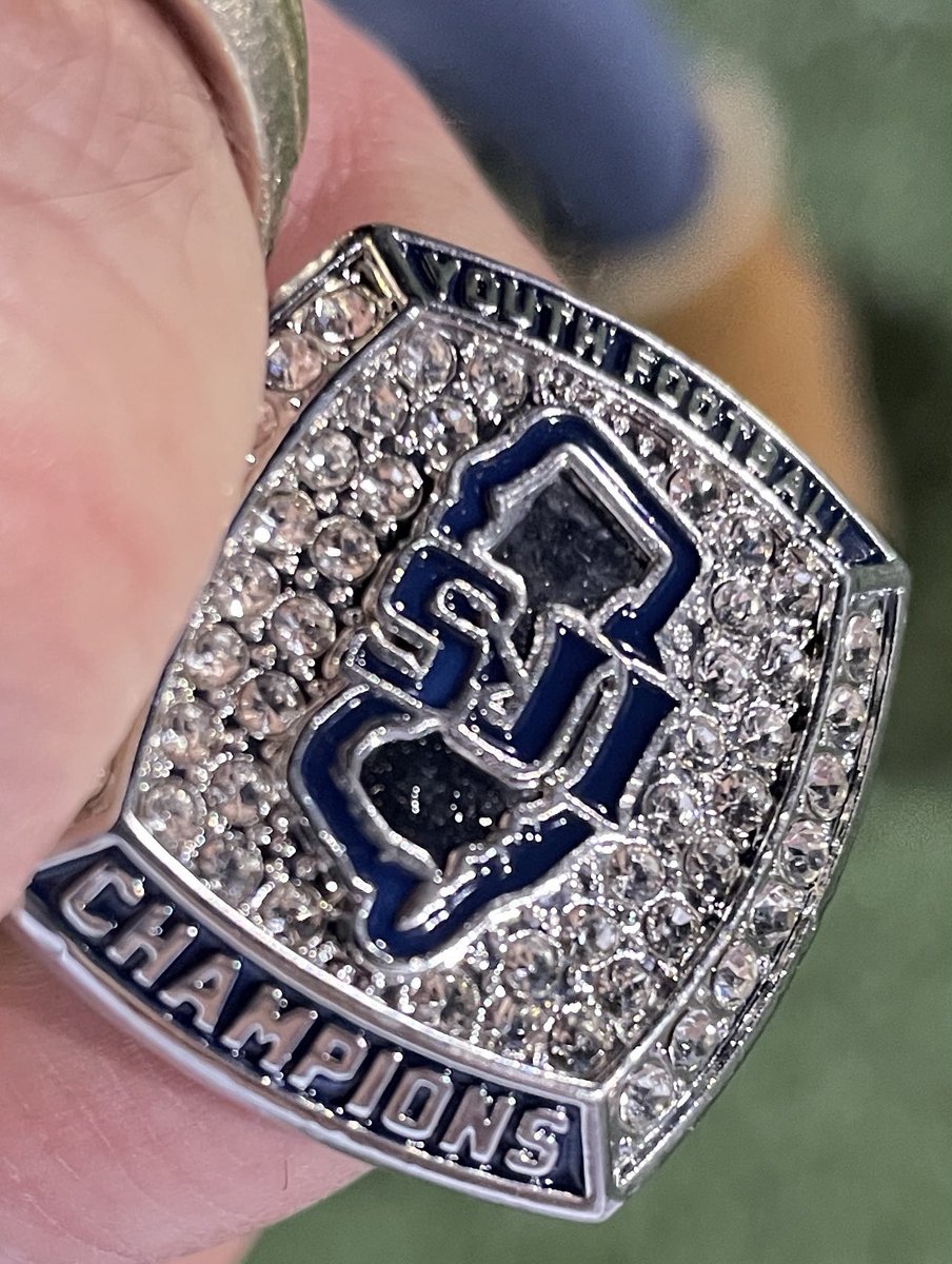 JOHN_TIRICO's tweet image. Love these kids, coaches and my Hurricane Family.  August 1st the journey started, November 25th mission complete.  @HurricanesRv 11-0 SJI 14U Champs #NJfootball