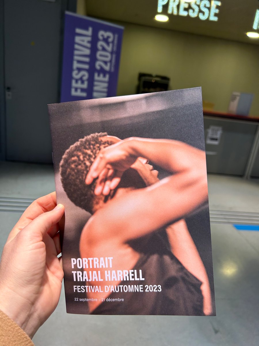 TTgault's tweet photo. Retrouver les pièces voguing iconiques de Trajal Harrell, dans le Portrait consacré par le @FESTIVALAUTOMNE et assister à la très belle création de Tambourines, variation inspirée par le matériau littéraire de Nathaniel Hawthorne dans La Lettre écarlate
@CentrePompidou https://t.co/3kZ8tJz6o8