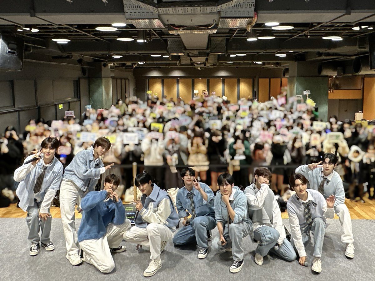 kissent2010's tweet image. 【 #YOUNITE 】

今回もたくさんのYOUNIZに会えて幸せでした✨
いつも楽しい時間をありがとうございます！
次に会えるまで待っていてくださいね☺️

@YOUNITE_offcl 
#유나이트 #브랜뉴뮤직 #BRANDNEWMUSIC