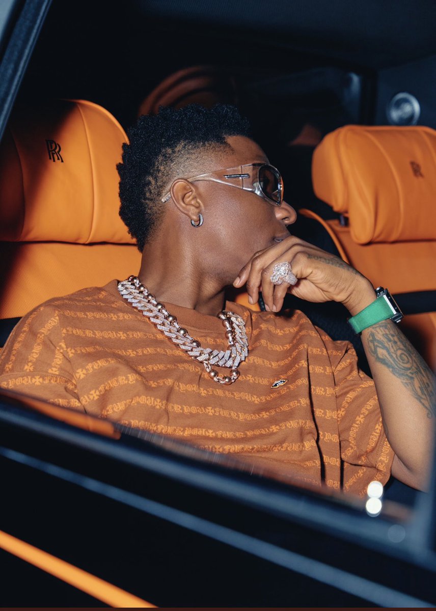 BlessingGives's tweet image. Repost for Davido 🔃            Like for Wizkid ❤️