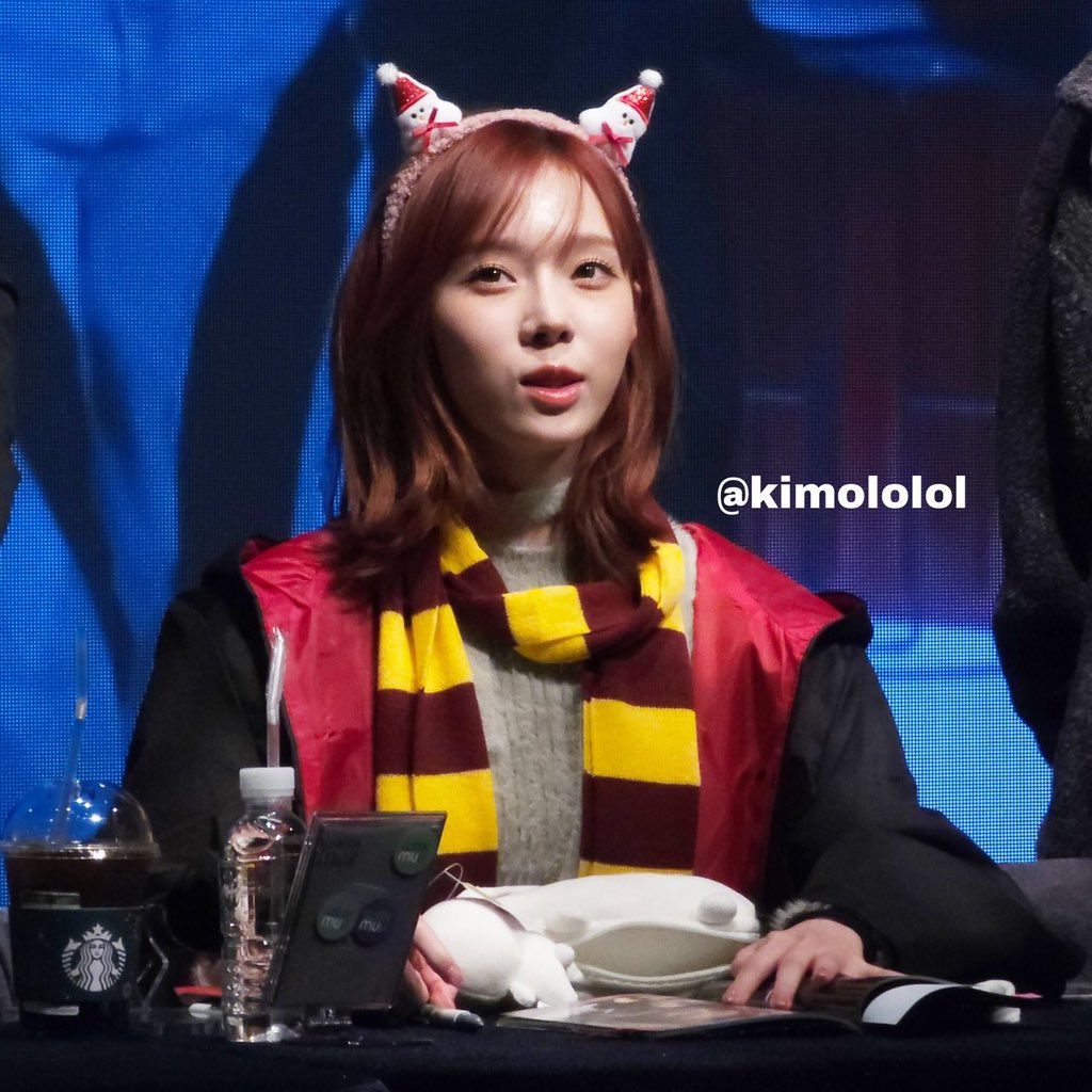 chaewinthinker's tweet image. gryffindor girls! 🦁🪄

#WINTER #CHAEWON