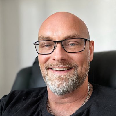 vVv_VIPERBITE's tweet photo. #NewProfilePic https://t.co/Xq5fKdkGej
