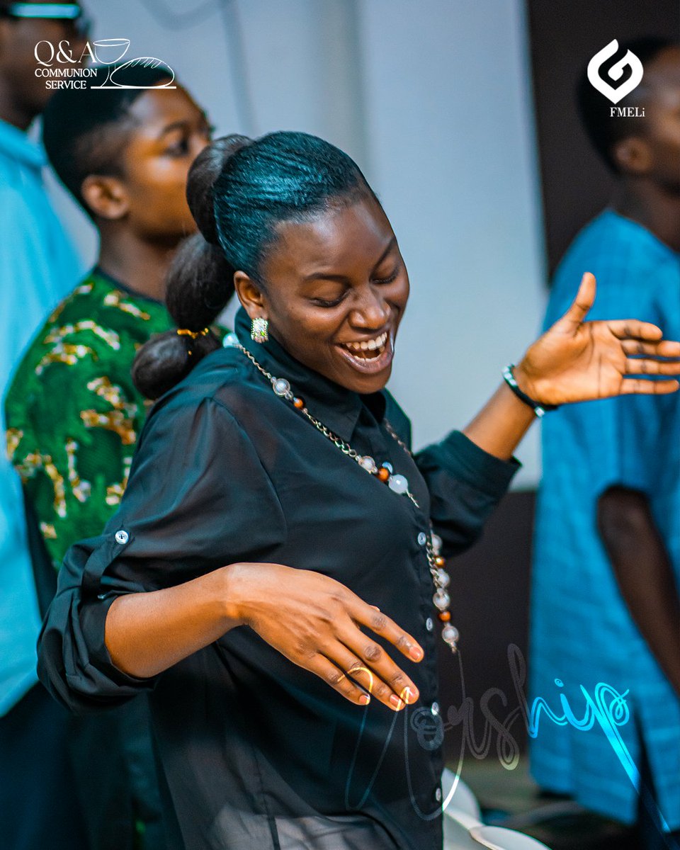 FMELi_ELE's tweet photo. Moments from Worship Session🎶🎶🎶
#QuestionandAnswerService
#FMELiCommunications https://t.co/zzdpTYs0Rh