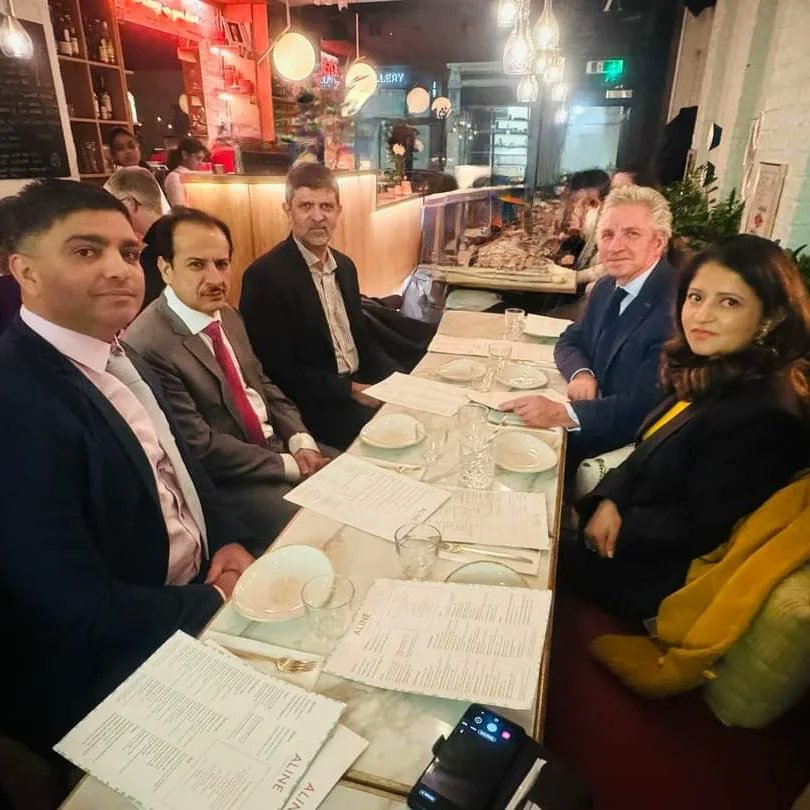 @APPSUK Board members met with @DrNadeemjan (TI),(SI)on his visit to the UK to attend the Global Food Security Summit. To increase cooperation in various fields of health were discussed. @PakistaninUK @GovtofPakistan #Health #Project #doctors #HumanityFirst #healthcare