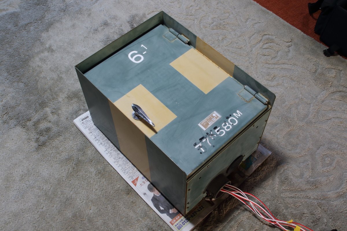ASCII.jp：米軍払い下げの野戦電話を入手！ 2台でできる意外な