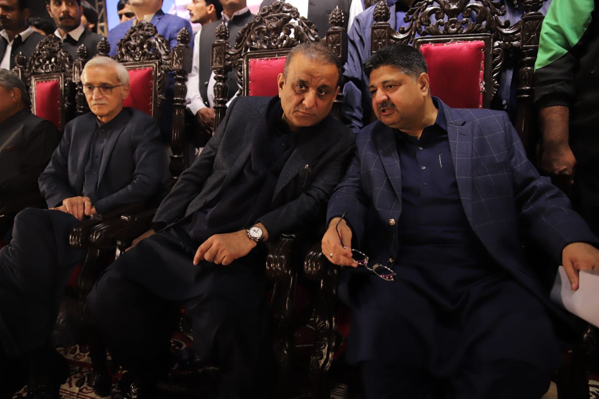 ShoaibSiddiqui_'s tweet photo. پیٹرن انچیف جہانگیر خان ترین اور صدر عبدالعلیم خان کامونکی ورکرز کنونشن کے پنڈال میں پہنچ گئے
الحمداللہ کامونکی میں عوام کا سمندر امڈ آیا ہےعوام کی جانب سے اپنے قائدین کا بھرپور استقبال 

#IPPInKamoki https://t.co/3JniLp4qpH