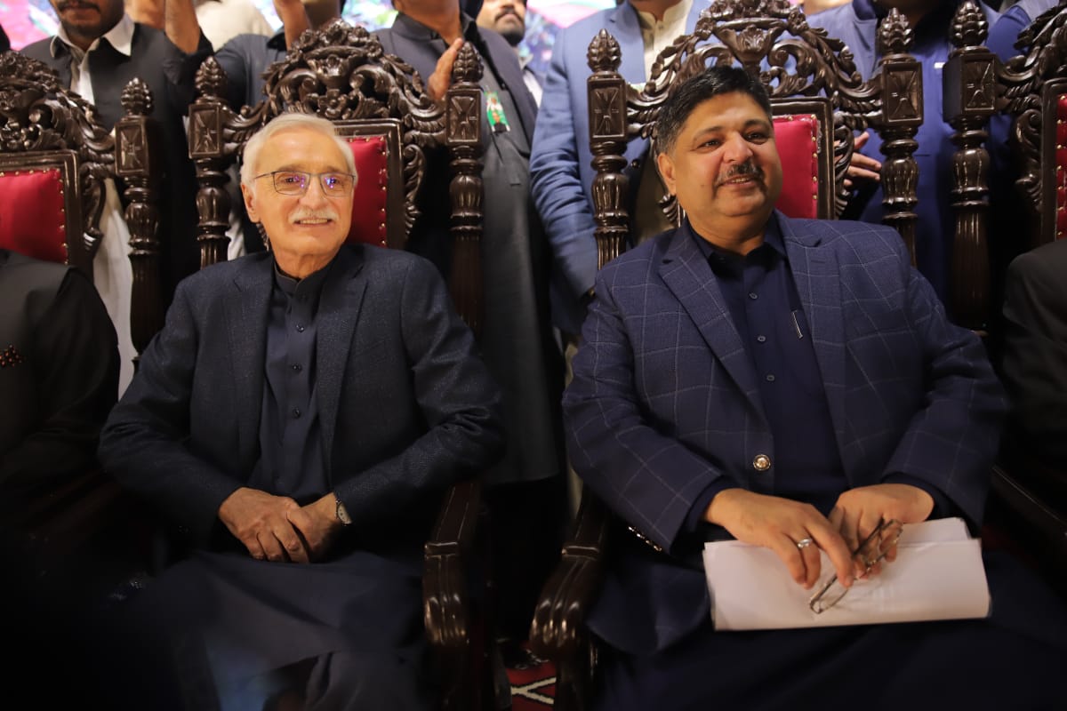 ShoaibSiddiqui_'s tweet photo. پیٹرن انچیف جہانگیر خان ترین اور صدر عبدالعلیم خان کامونکی ورکرز کنونشن کے پنڈال میں پہنچ گئے
الحمداللہ کامونکی میں عوام کا سمندر امڈ آیا ہےعوام کی جانب سے اپنے قائدین کا بھرپور استقبال 

#IPPInKamoki https://t.co/3JniLp4qpH