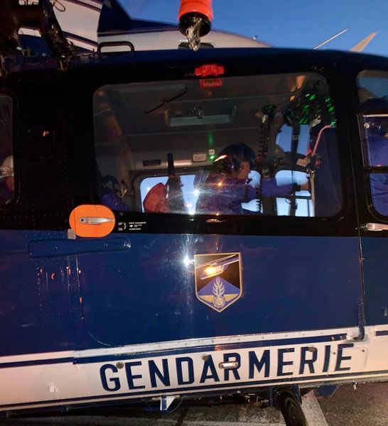 Nous souhaitons une bonne #SainteGeneviève , à nos collègues  👮‍♀️👮  de  @Choucas 04

gendarmerie.interieur.gouv.fr/gendinfo/histo…