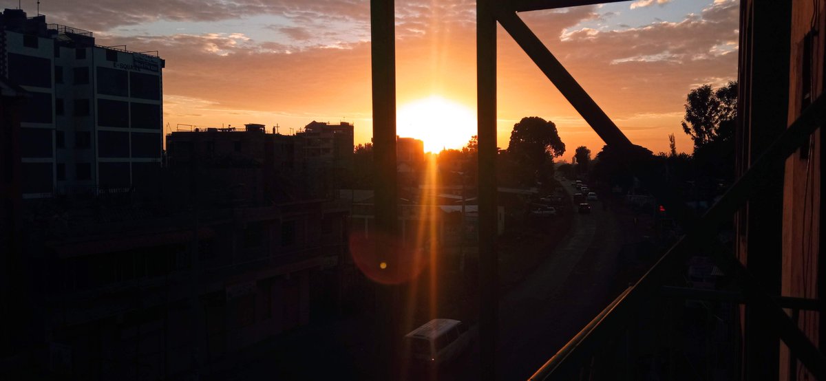 thatguykevo's tweet photo. Drop a sunset from your camera roll. https://t.co/ZUhaf0HslY