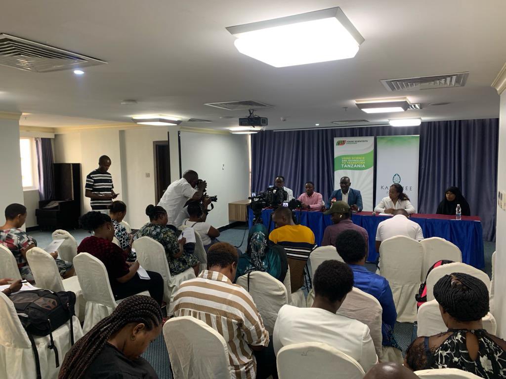 ystanzania's tweet photo. Edwin Luguku, #YST2015Winner now a Doctor of Medicine and CEO at @AfyaToon , currently implementing solutions in mental health, antimicrobial resistance, and female genital mutilation. Speaking about #Science4Development at our Press Conference today https://t.co/Wn1pckpsAR