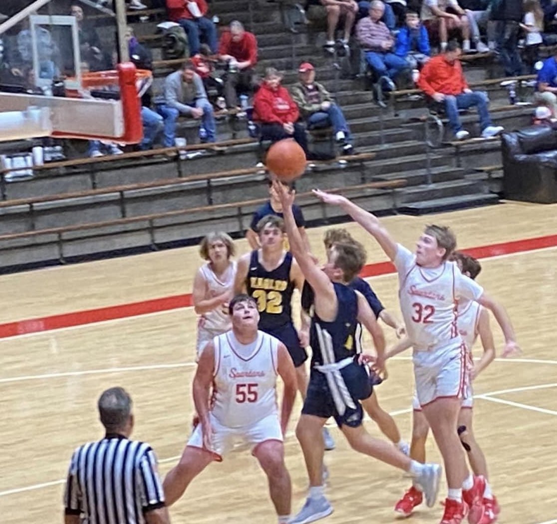 detweiler_mark's tweet photo. Two great road wins for our varsity and JV teams at Connersville.  
Varsity 53-42
Junior Varsity 51-49 https://t.co/K4Vz0a4hBz