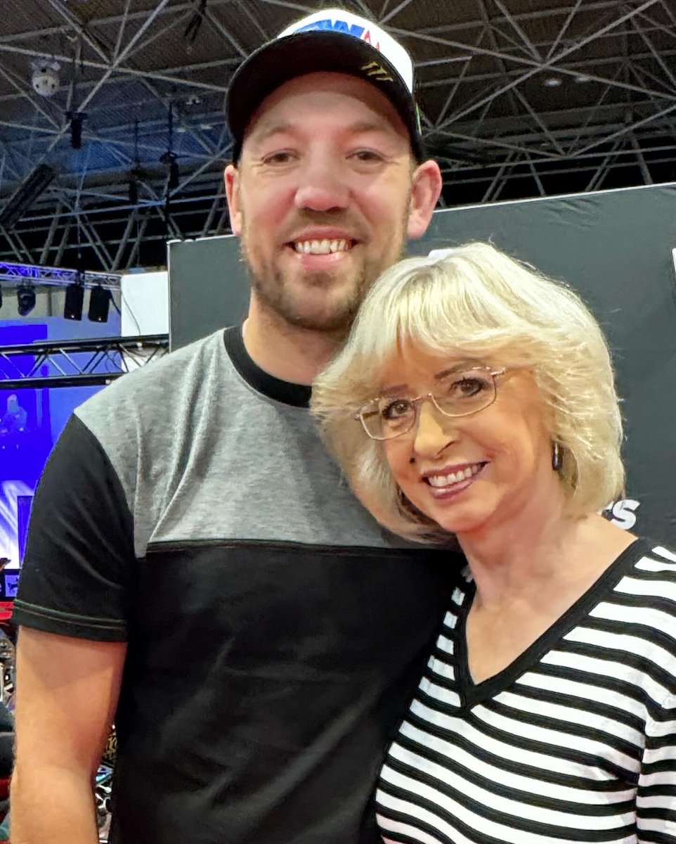 Liz05Steph3's tweet photo. Great day at Motorcycle Live #kawasaki #peterhickman #nortonmotorcycles #ducatti #motorcyclelive https://t.co/1lqibZRTEW