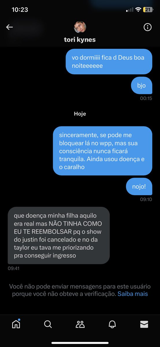 makrmywords's tweet photo. O gente a desquerida JURA que consegue enganar alguém c esse papinho mentiroso. Está me devendo 220 reais desde a época do show do bieber e CHEIA de historinha e eu compreendendo td. Agr entro no tt dela, foi no show da taylor que COM CERTEZA usou os créditos do MEU DINHEIRO! https://t.co/BHaoPk9Q2i