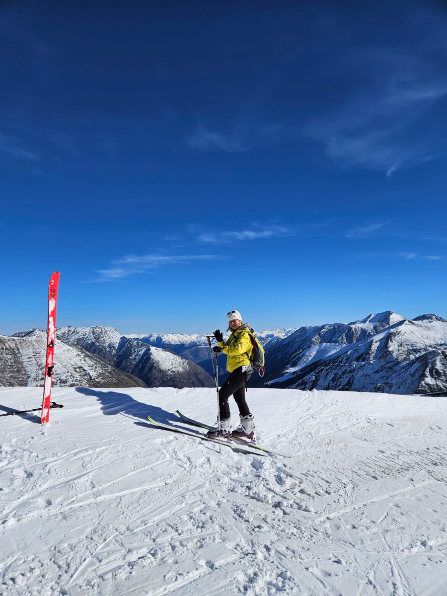 corinne_crabe's tweet photo. Conditions au top à #piau ce matin. Belle neige ❄️ naturelle, ☀️ la saison démarre bien en #aurelouron #pyrenees  @Meteo_Pyrenees @Piau_Engaly https://t.co/VEnGA9ZHlm