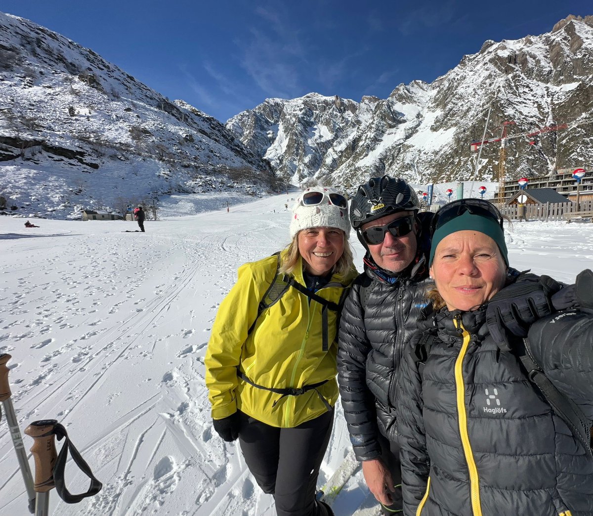 corinne_crabe's tweet photo. Conditions au top à #piau ce matin. Belle neige ❄️ naturelle, ☀️ la saison démarre bien en #aurelouron #pyrenees  @Meteo_Pyrenees @Piau_Engaly https://t.co/VEnGA9ZHlm