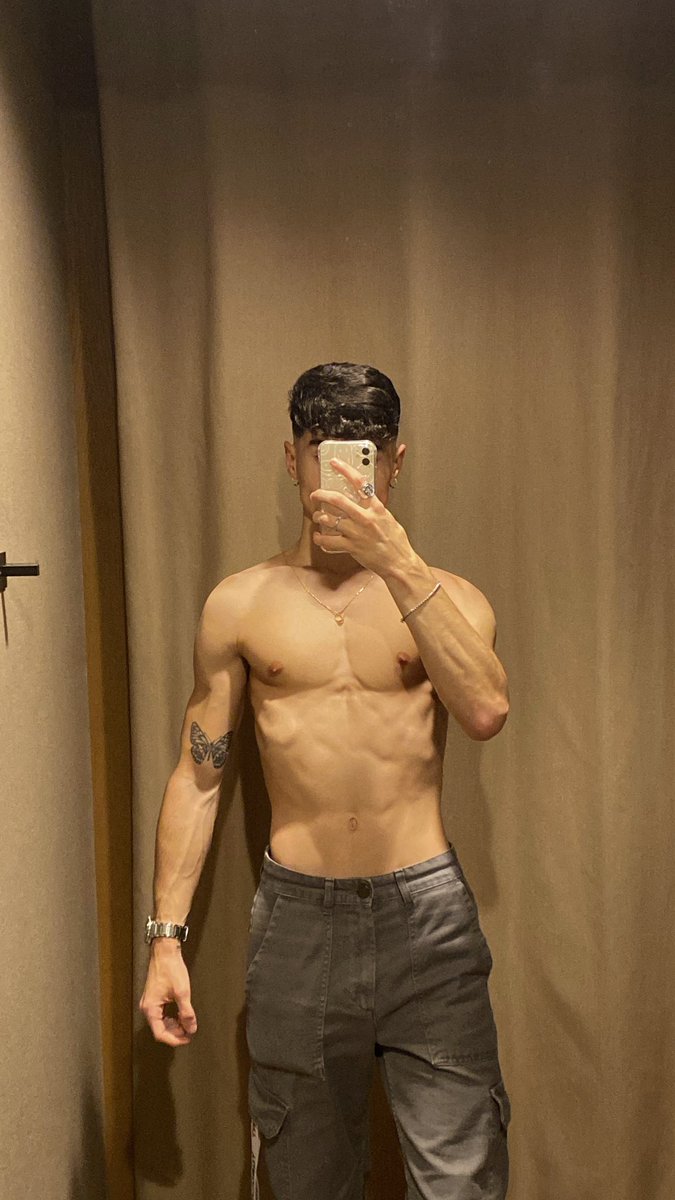 addrianleal's tweet photo. 🙈 https://t.co/FlnS5czmFs