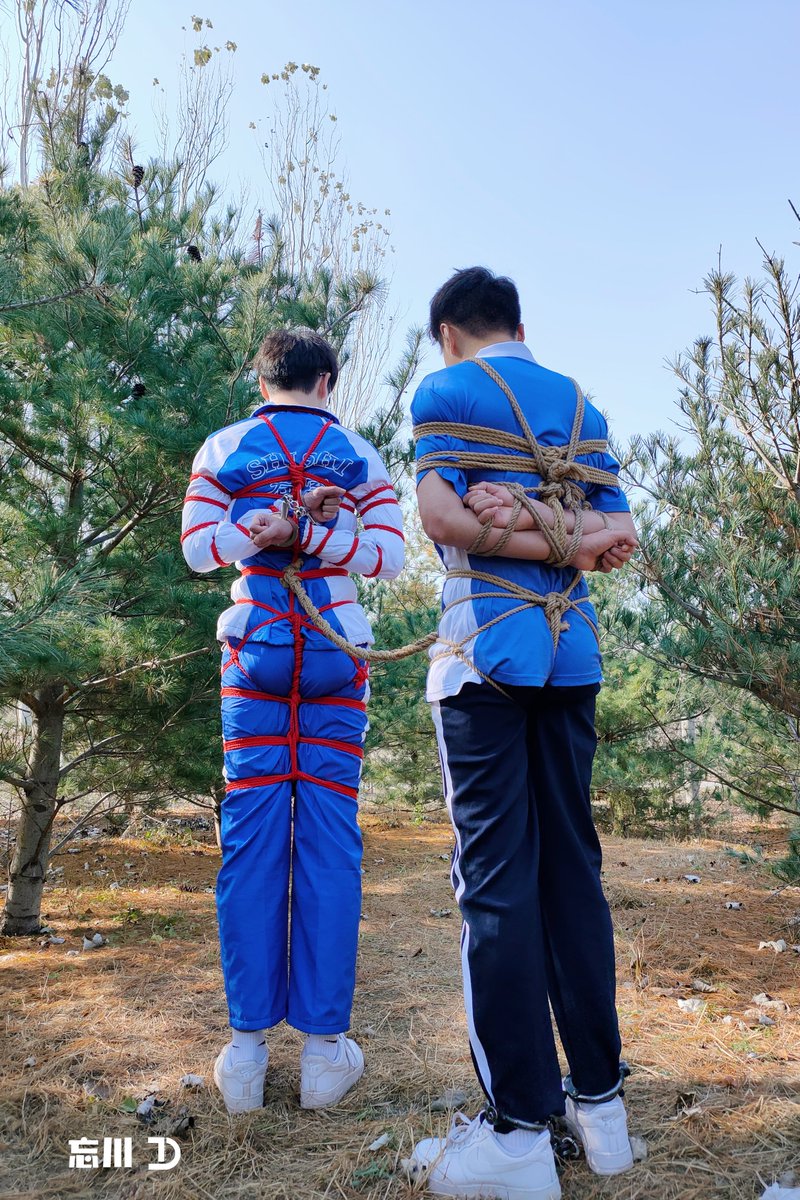 北京体验了下小树林校服捆绑放置，后面驷马放置简直爽死☺️
🪢：<a href="/bjwoxinfeixiang/">飞翔</a>