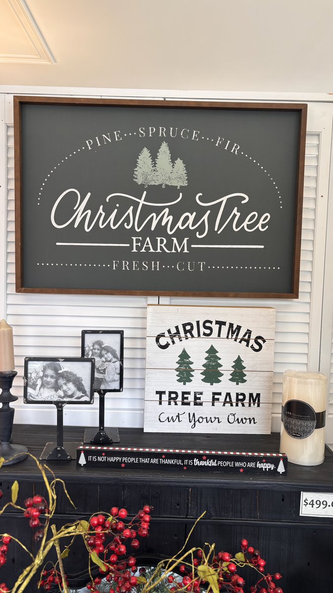 JMichaelBrewer's tweet photo. The annual visit to Keeler’s Kubbyhole in the Village of Indian Springs is like a concentrated Christmas overload, festive and enjoyable. It’s like the old tradition of going to look at Christmas lights, but all in one place. We found lots of gifts! #ShopLocal #ButtsCounty https://t.co/qwsWsyvZr5