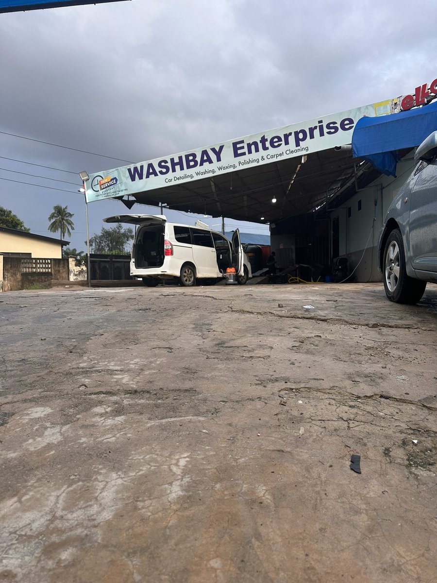 Happiness is driving your car after the carwash. 

Karibu Washbay. 
#Kaributuoshegariyako
#carwash
#washbay