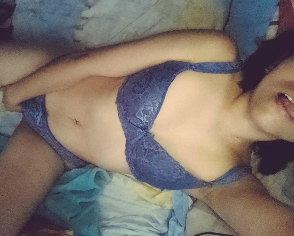BethafG99's tweet photo. Bb solo para desearles un excelente domingo y recuerden que tengo venta de contenido y prendas
#sexy #cutegirl #kawaii #brunette #prettygril #beautifulgirl #smilegirl #sexywomen #lingerie #mexicana #latingirl #latina #mexicangirl #latinwoman #latinwomen #beautylegs #underwear https://t.co/pZM4TMHTX9