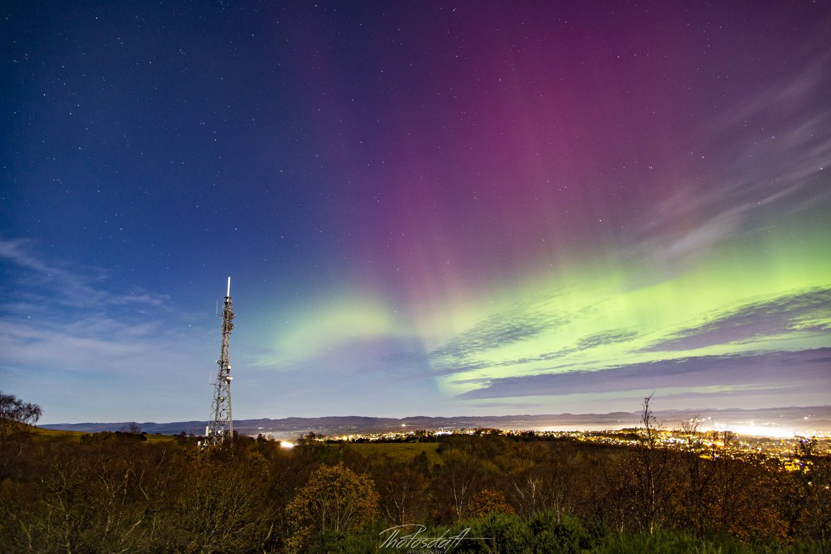 truegravity's tweet photo. Turned out decent last night. Worth taking the camera out. #Perth #Auroraborealis #northernlights #perthscotland https://t.co/S5uCTNcSSu