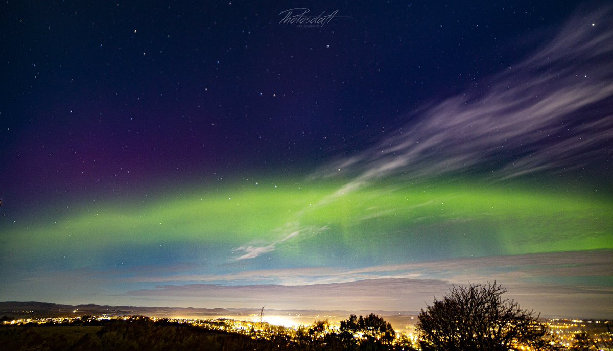 truegravity's tweet photo. Turned out decent last night. Worth taking the camera out. #Perth #Auroraborealis #northernlights #perthscotland https://t.co/S5uCTNcSSu