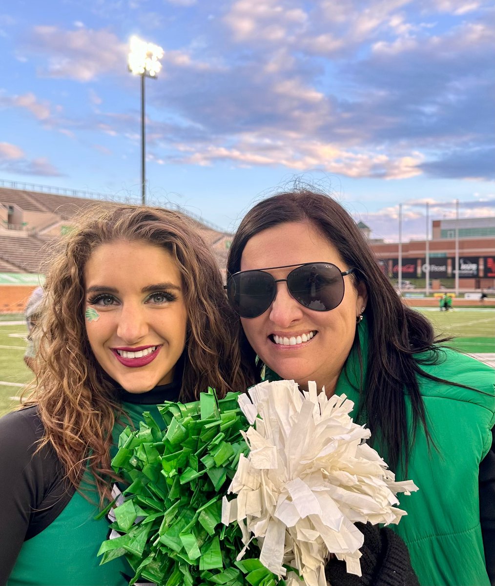GourleyCarla's tweet photo. Just like that basketball season has begun! #GoMeanGreen ππ¦
π€π #BeatAngeloState #NTXdancers https://t.co/2GvxEYS5bb