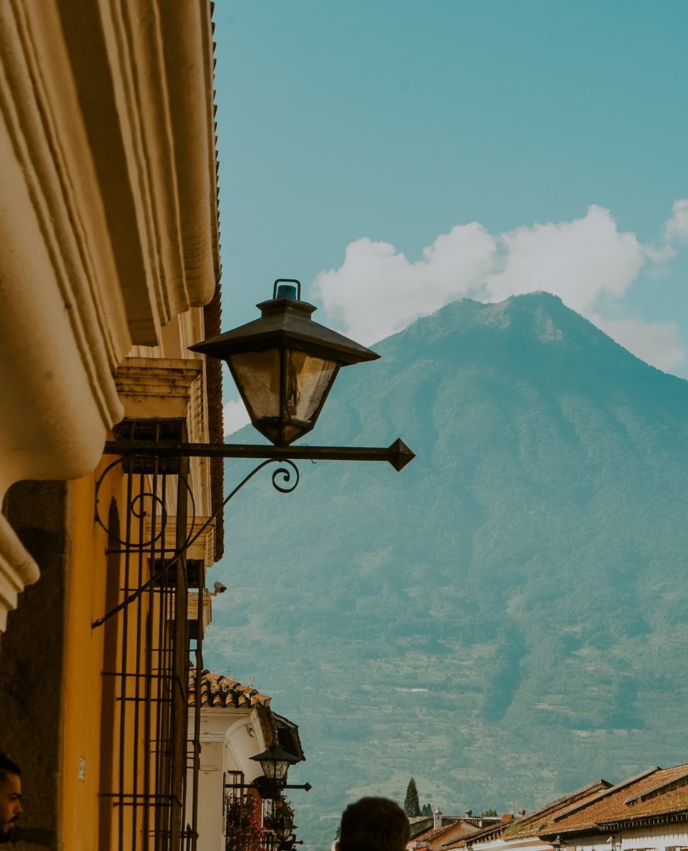 Antigua, Guatemala, where time stands still ✨⁠ Antigua's captivating beauty, combined with its deep cultural roots, makes it a destination that's visually stunning and spiritually enriching 🇬🇹 ⁠ ⁠ ✈️🌎 Discover Guatemala with us: l8r.it/AIRJ