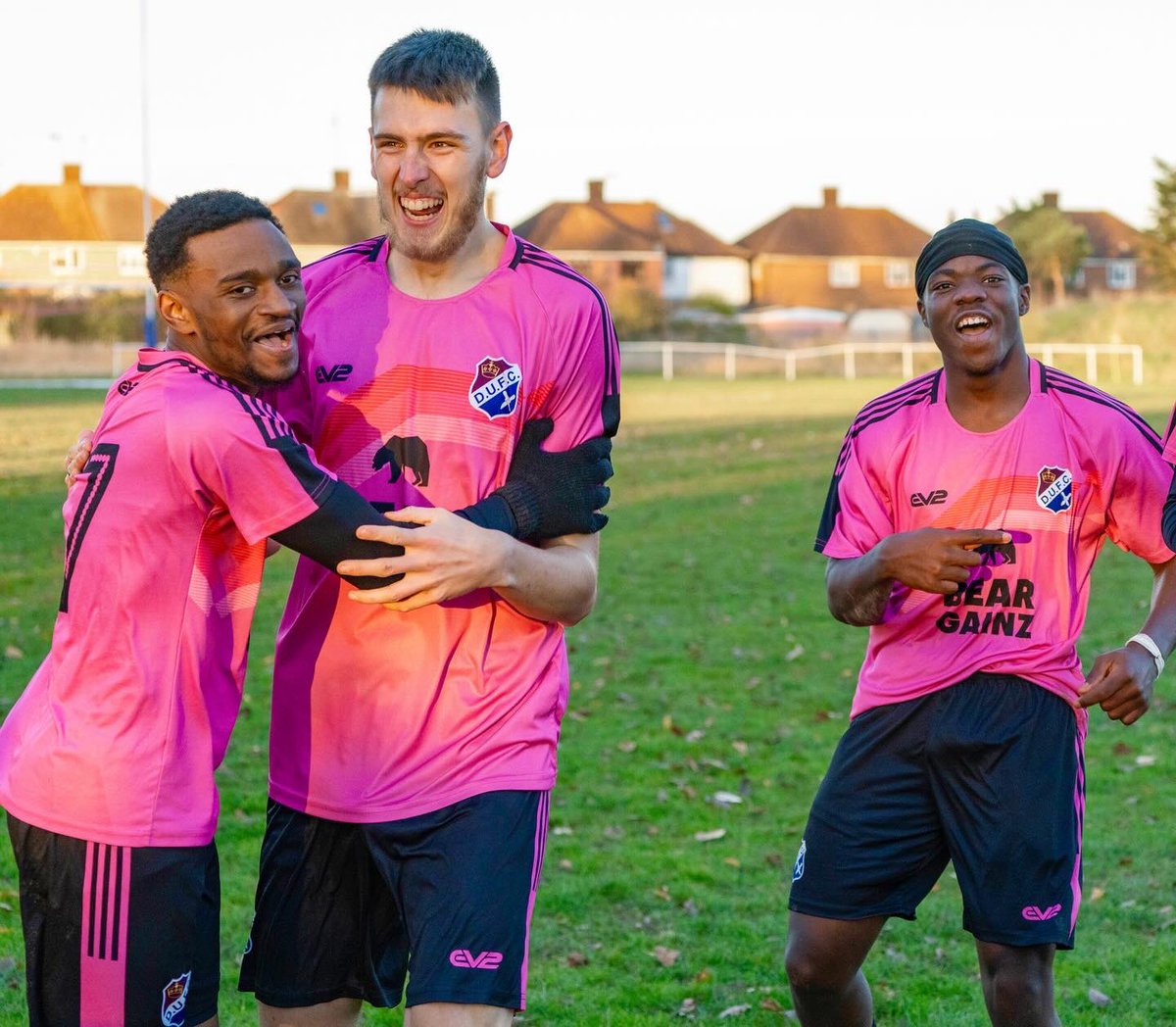 DagenhamUTD_FC's tweet image. After a difficult week with some family health issues, @CainDash49135 came off the bench and made an immediate impact, notching a brace in yesterdays 8-0 win, with the first being a fantastic curling effort into the top corner 🎯 👏🏼 

📸 @shearman_alan 

#UpTheDaggers ⚔️